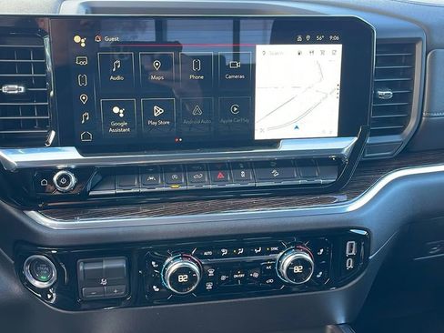 New 2026 GMC Sierra 1500 Elevation image 17