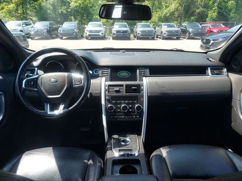 Used 2018 Land Rover Discovery Sport SE AWD/4WD image 9