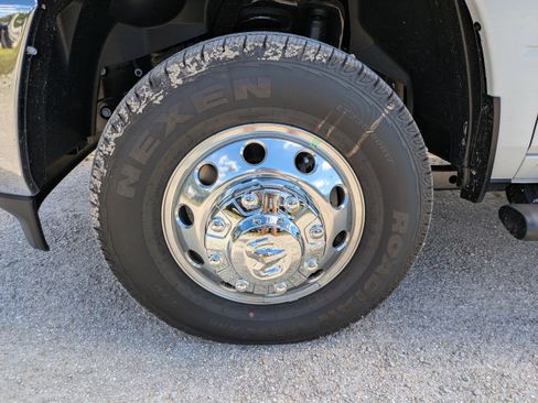 New 2026 RAM 3500 Tradesman image 9