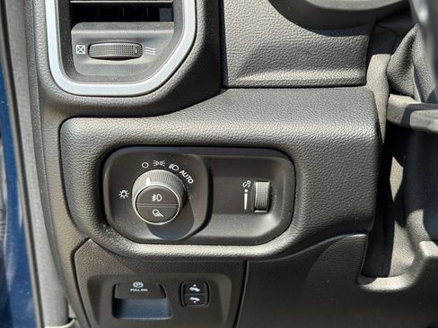 Used 2021 RAM 1500 Big Horn AWD/4WD image 19