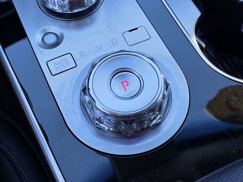 Used 2025 Genesis GV80 2.5T Standard AWD/4WD image 36