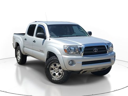 Used 2005 Toyota Tacoma 4x4 Double Cab image 1