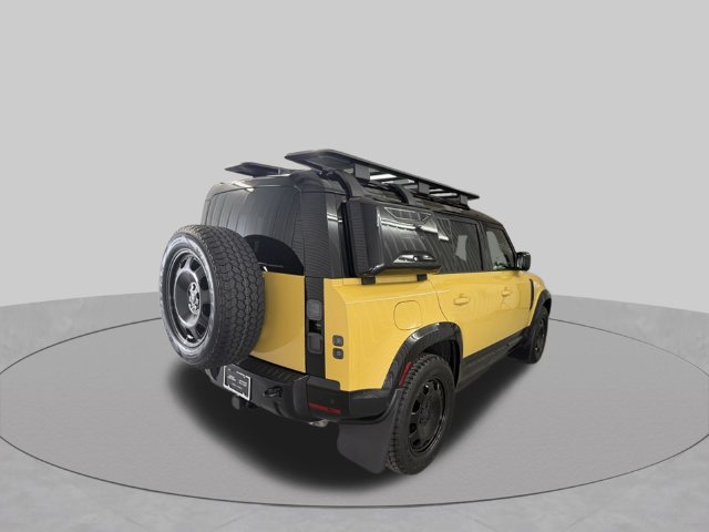 New 2026 Land Rover Defender 110 AWD/4WD image 5