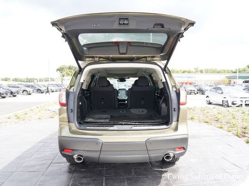 Certified 2025 Subaru Ascent Touring image 9