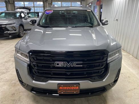 Used 2023 GMC Acadia SLT w/ Elevation Edition AWD/4WD image 4