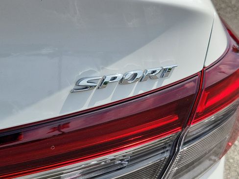 Certified 2025 Honda Civic Sport image 31
