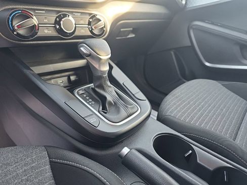 Used 2021 Kia Soul S FWD image 16