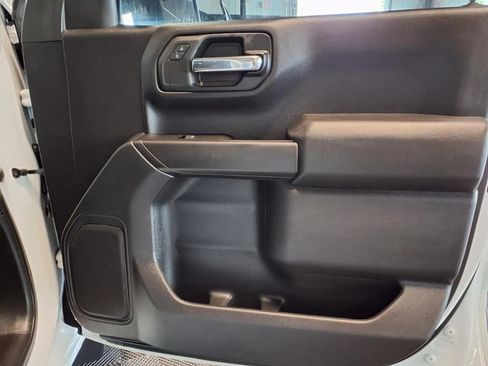 Used 2023 Chevrolet Silverado 1500 Custom AWD/4WD image 12