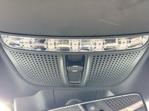 Used 2019 Mercedes-Benz E 300 image 64