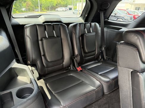 Used 2018 Ford Explorer Sport w/ Equipment Group 401A AWD/4WD image 15