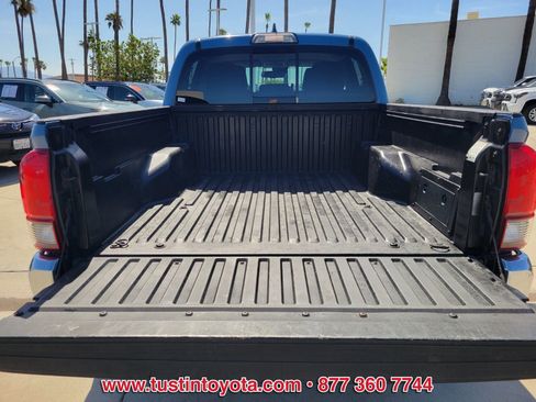 Used 2019 Toyota Tacoma SR5 RWD image 13