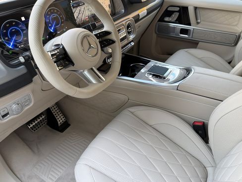 New 2026 Mercedes-Benz G 580 w/ EQ Technology image 9