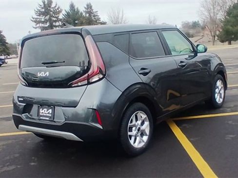Certified 2023 Kia Soul LX w/ LX Technology Package image 2