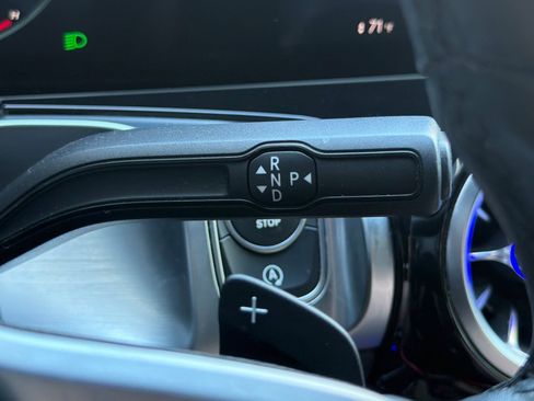 Used 2021 Mercedes-Benz GLB 250 250 image 33