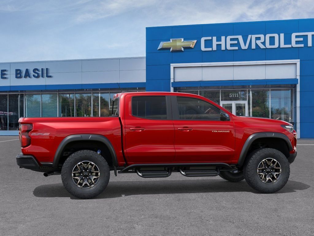 New 2026 Chevrolet Colorado ZR2 w/ Technology Package AWD/4WD image 5