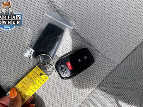 Used 2026 Toyota Corolla Cross LE AWD/4WD image 10