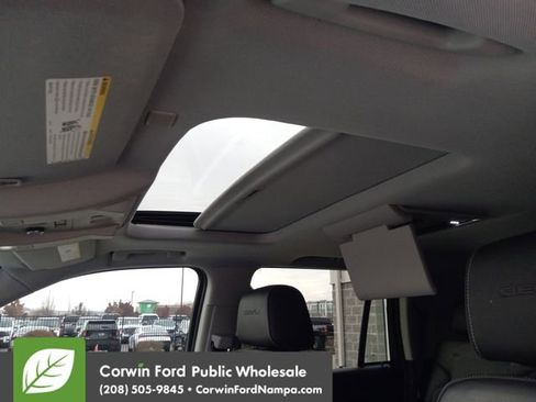 Used 2019 GMC Yukon Denali w/ Denali Ultimate Package image 23