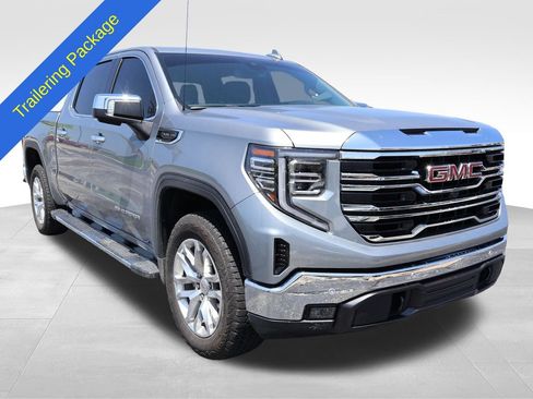 Used 2025 GMC Sierra 1500 SLT w/ SLT Premium Plus Package AWD/4WD image 9