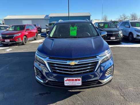 Used 2023 Chevrolet Equinox Premier image 2