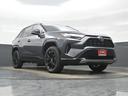 Used 2022 Toyota RAV4 XSE image 27