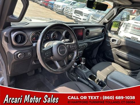 Used 2023 Jeep Wrangler Unlimited Sport AWD/4WD image 19