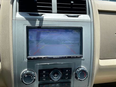 Used 2011 Ford Escape XLT w/ 203A Rapid Spec Order Code AWD/4WD image 26