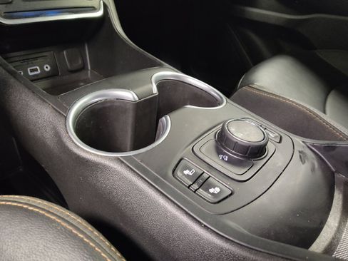 Used 2019 GMC Terrain SLT w/ Preferred Package FWD image 26