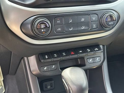 Certified 2022 Chevrolet Colorado ZR2 AWD/4WD image 24