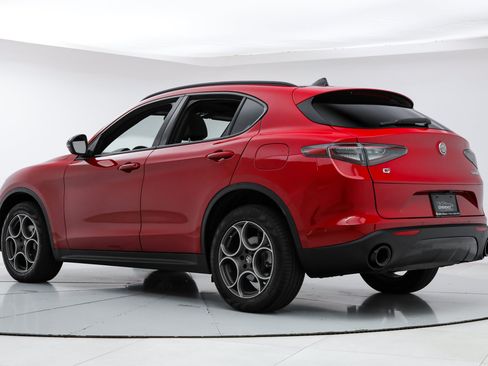 New 2025 Alfa Romeo Stelvio Sprint w/ Convenience Package AWD/4WD image 3