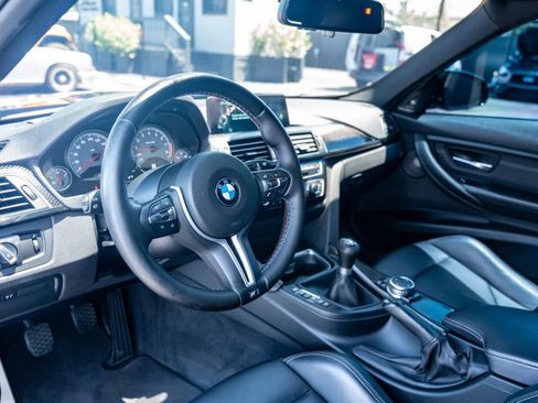 Used 2016 BMW M3 RWD image 16