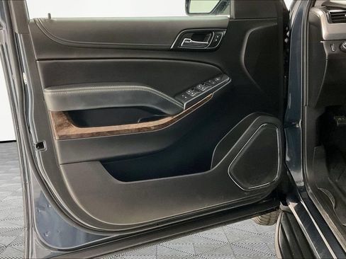 Used 2019 Chevrolet Tahoe LS AWD/4WD image 17