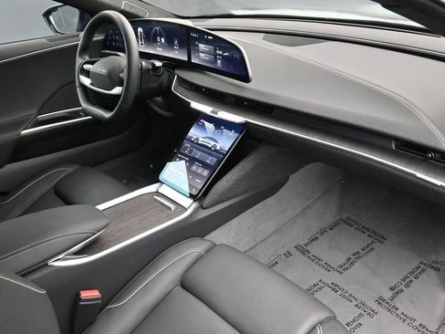 Used 2025 Lucid Air Touring image 16