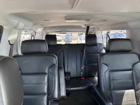 Used 2018 GMC Yukon XL Denali w/ Open Road Package RWD image 12