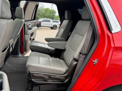 Used 2023 Chevrolet Tahoe LT w/ LT Signature Plus Package AWD/4WD image 39