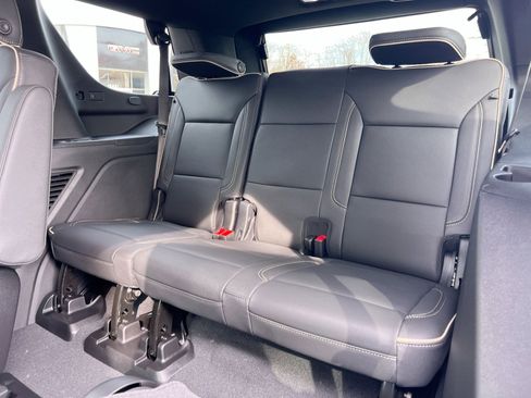 New 2026 GMC Yukon Elevation image 24