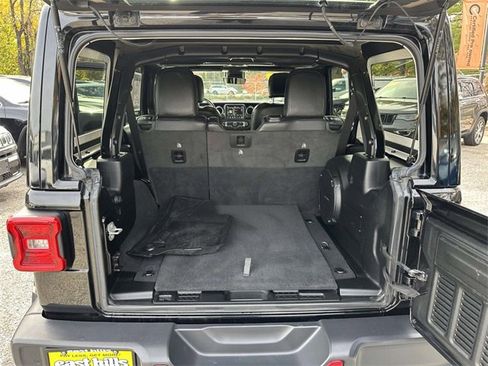 Certified 2020 Jeep Wrangler Unlimited Sahara image 23