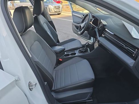 New 2026 Volkswagen Jetta SE FWD image 19