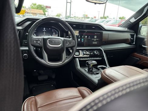 Used 2024 GMC Sierra 1500 Denali Ultimate AWD/4WD image 16