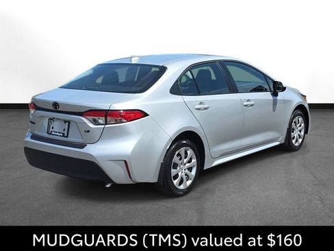 Used 2026 Toyota Corolla LE FWD image 5