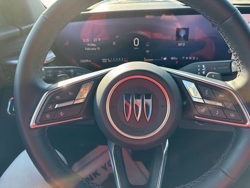 Used 2025 Buick Enclave Preferred image 25