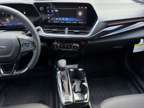 New 2026 Chevrolet Trax RS w/ Sunroof Package FWD image 13