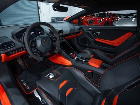 Used 2021 Lamborghini Huracan EVO AWD/4WD image 18