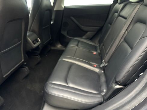 Used 2020 Tesla Model Y Long Range AWD/4WD image 33