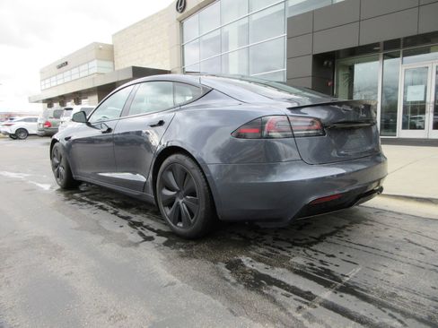 Used 2023 Tesla Model S Plaid image 5