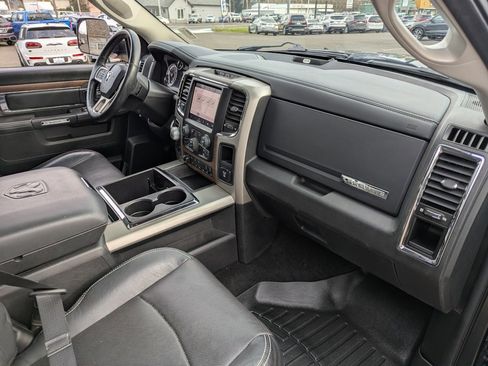 Used 2015 RAM 1500 Laramie w/ Convenience Group image 38