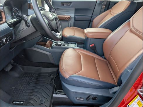 Used 2024 Ford Maverick Lariat FWD image 8