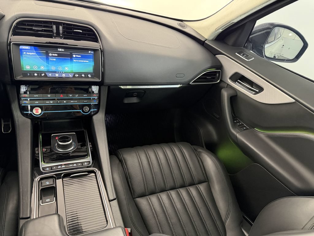 Used 2019 Jaguar F-PACE Portfolio AWD/4WD image 13