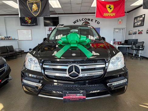 Used 2012 Mercedes-Benz GL 450 4MATIC image 4