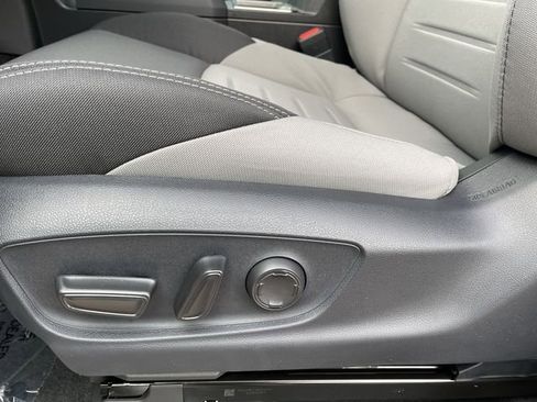 New 2026 Toyota Tacoma TRD Off-Road AWD/4WD image 13