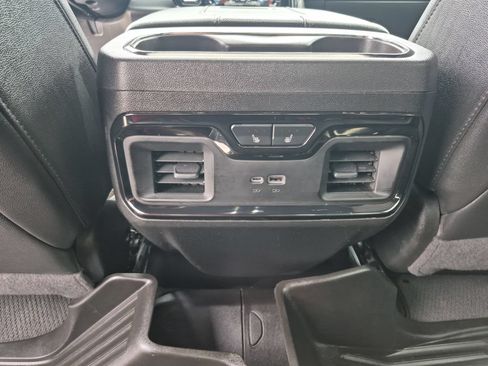 Used 2024 GMC Sierra 2500 AT4 w/ AT4 Premium Plus Package AWD/4WD image 22